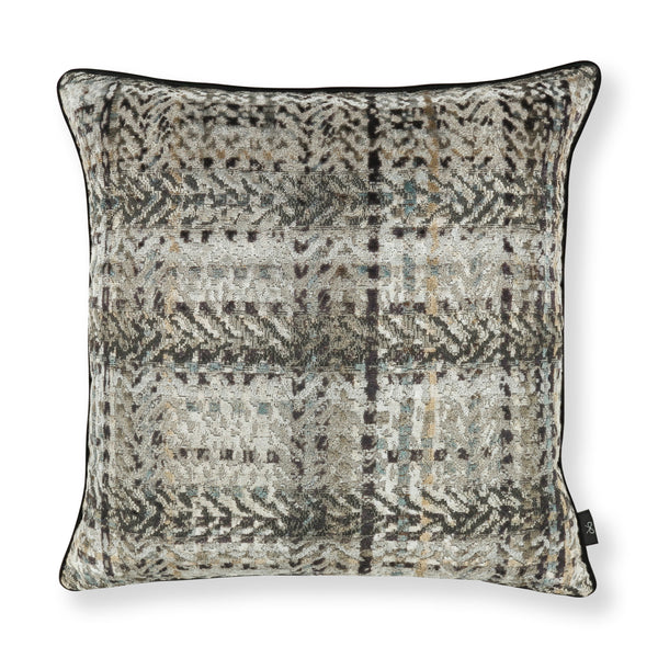 ARKOSE AND ISOKU COLLECTION CUSHIONS