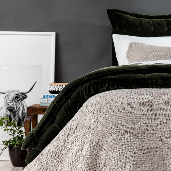 ECHO BEDSPREAD SETS & PILLOWCASES